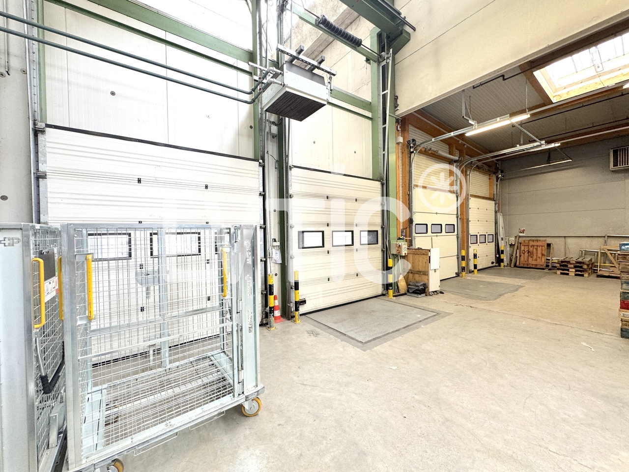 1200m² storage room, photo 5 of 7