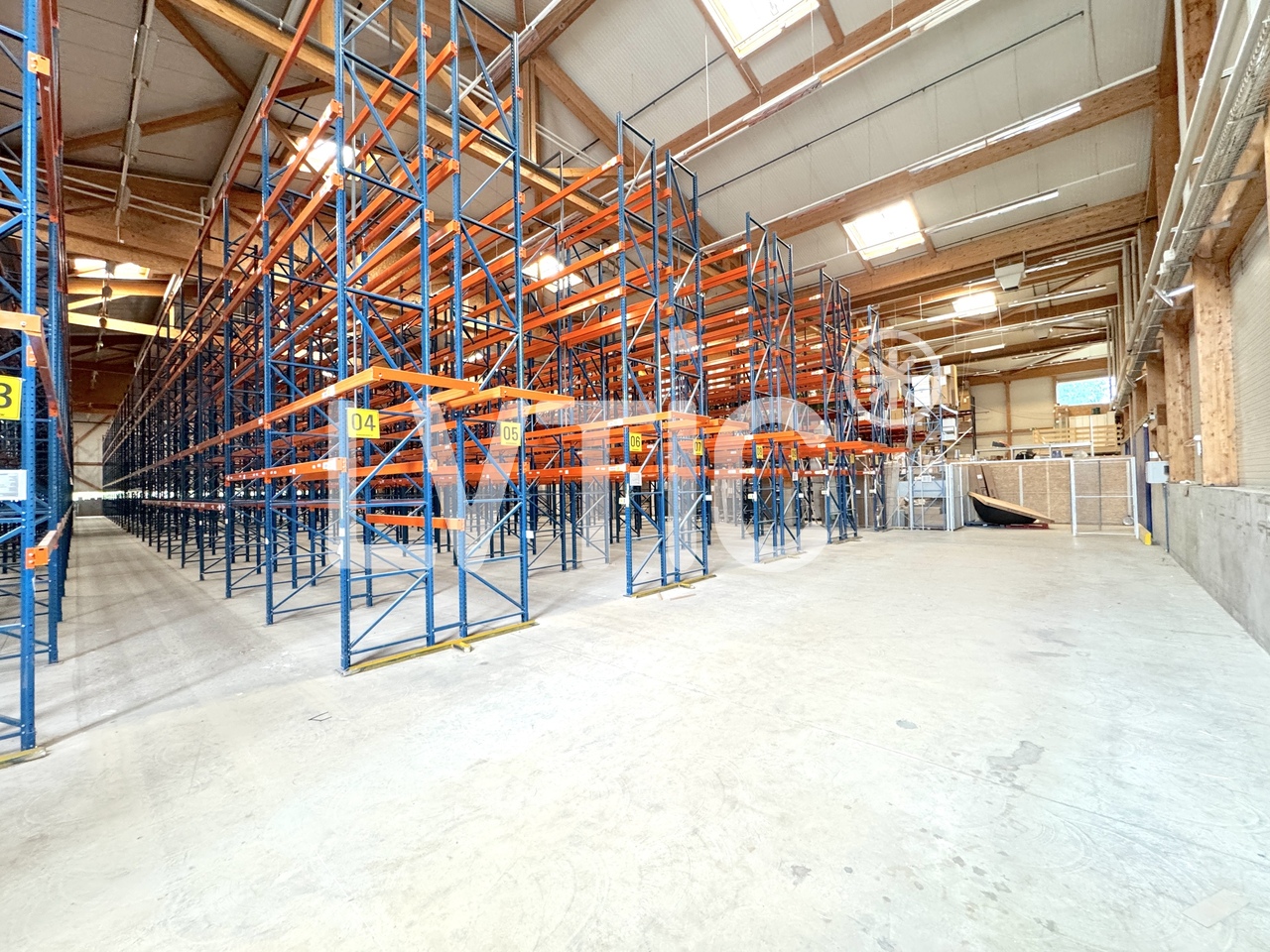 1200m² storage room, photo 4 of 7