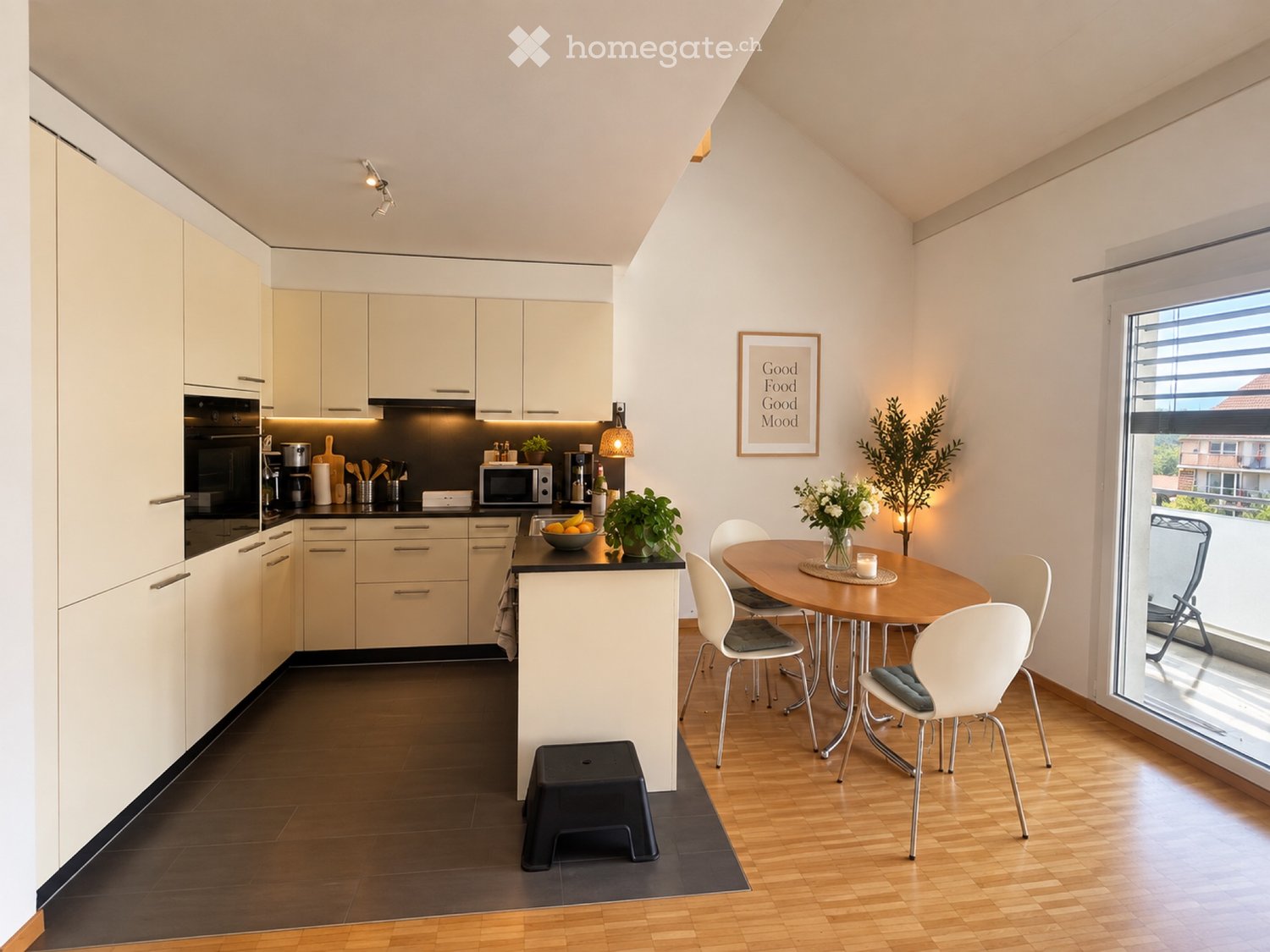 3 rooms apartment, photo 1 of 5