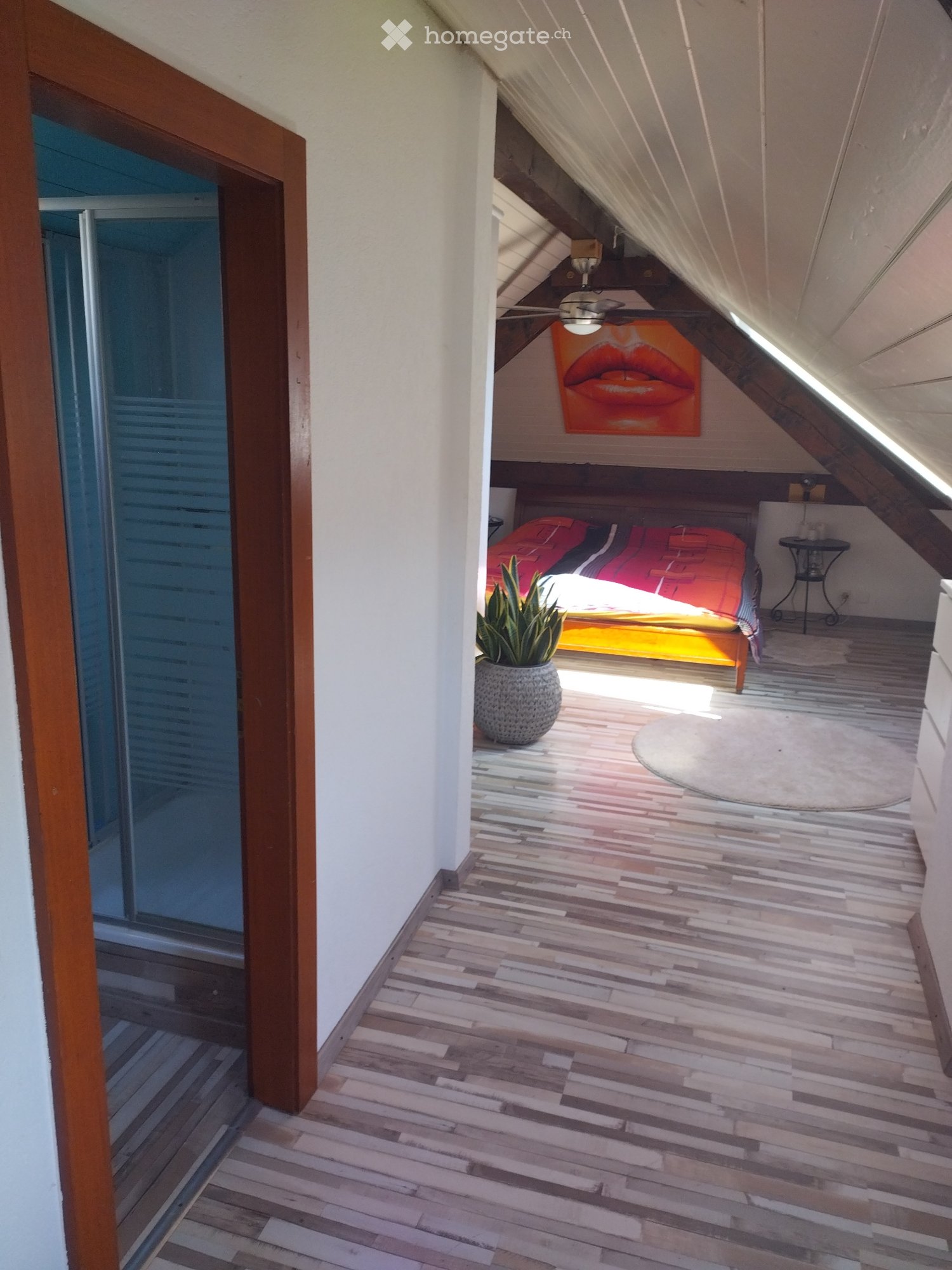 Room for rent with private bathroom.
In the heart of the côte., photo 3 of 5