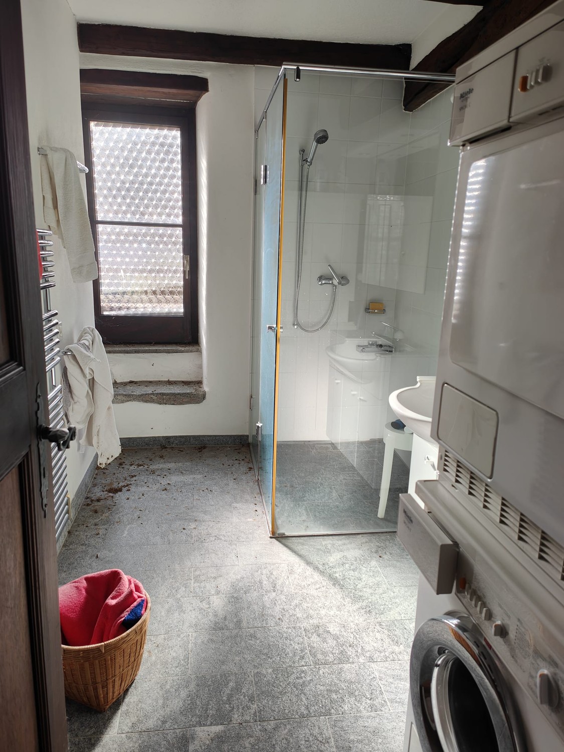 3 rooms single house