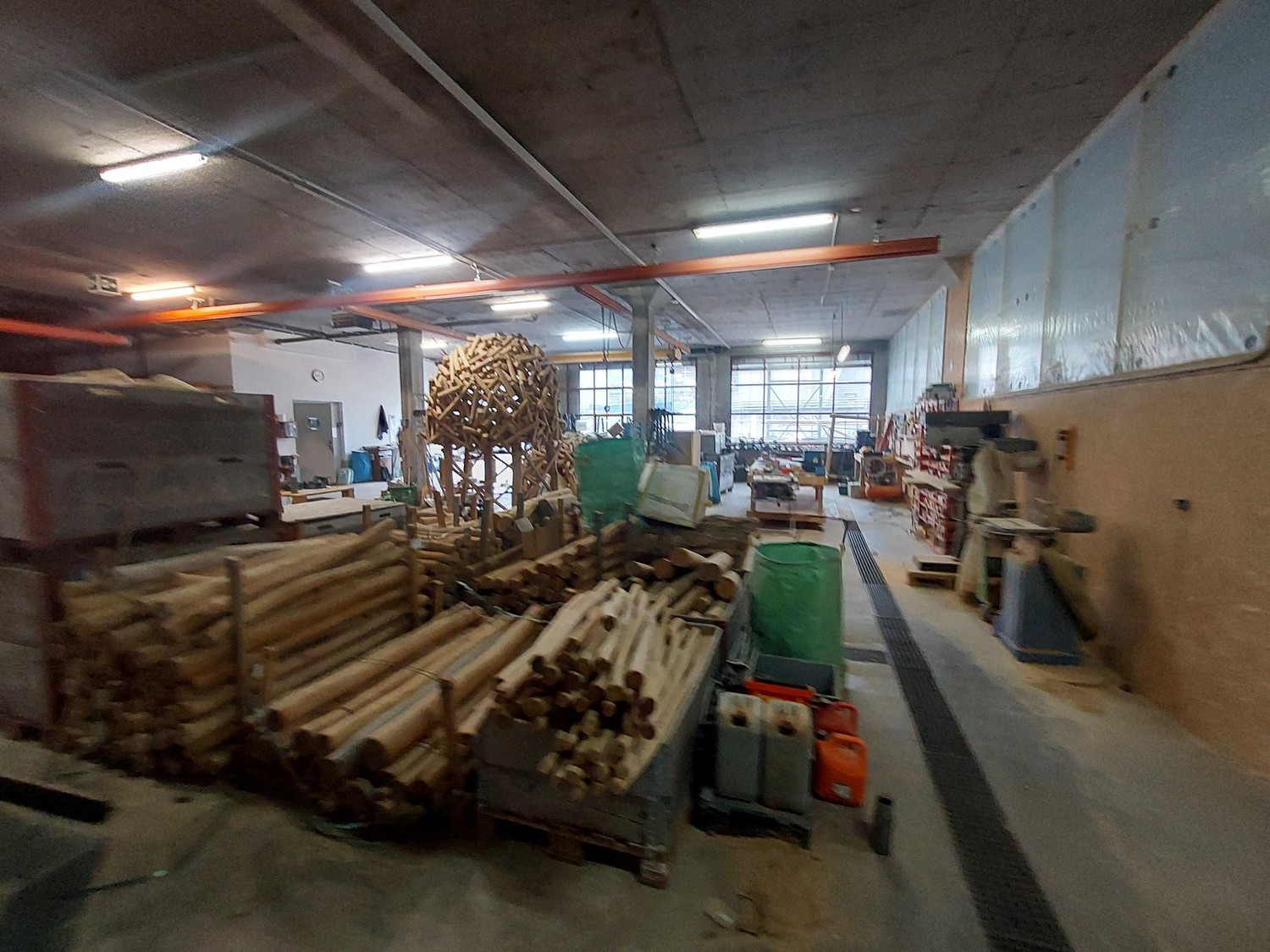 640m² commercial