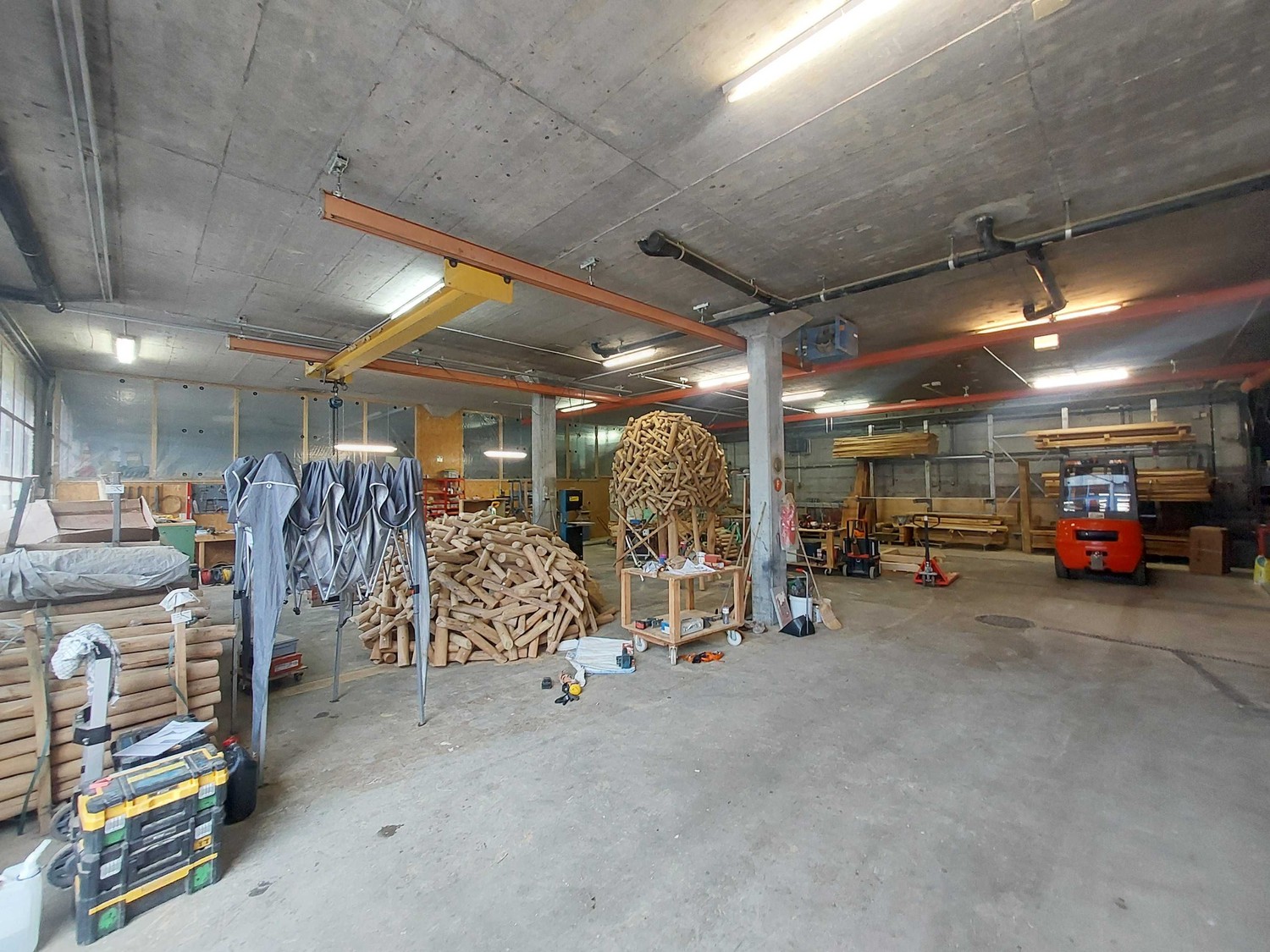 640m² commercial