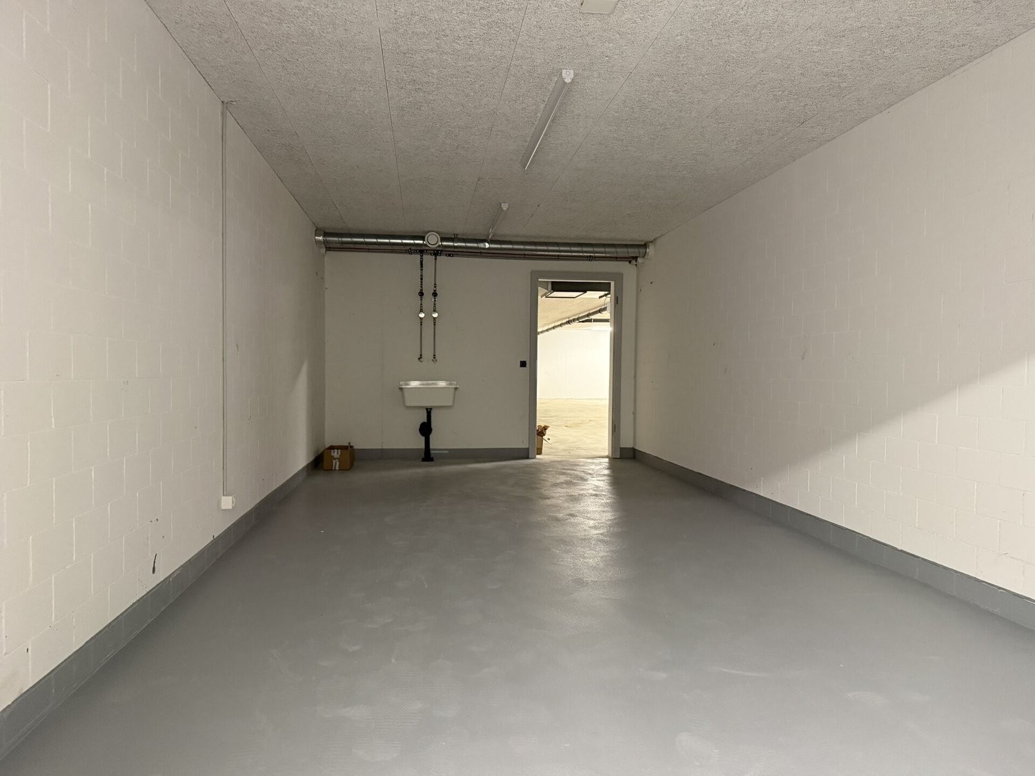 Storage room, photo 5 of 10