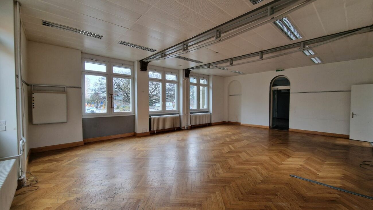 Office, photo 1 of 10
