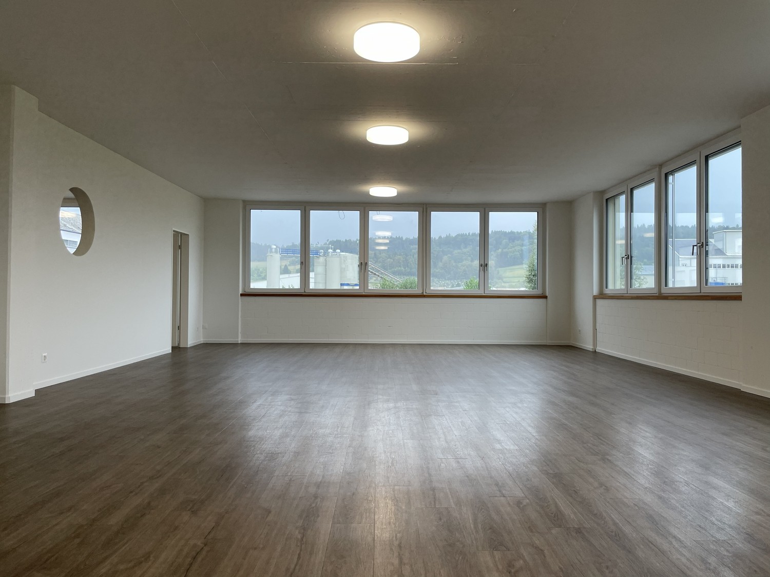 166m² commerciale
