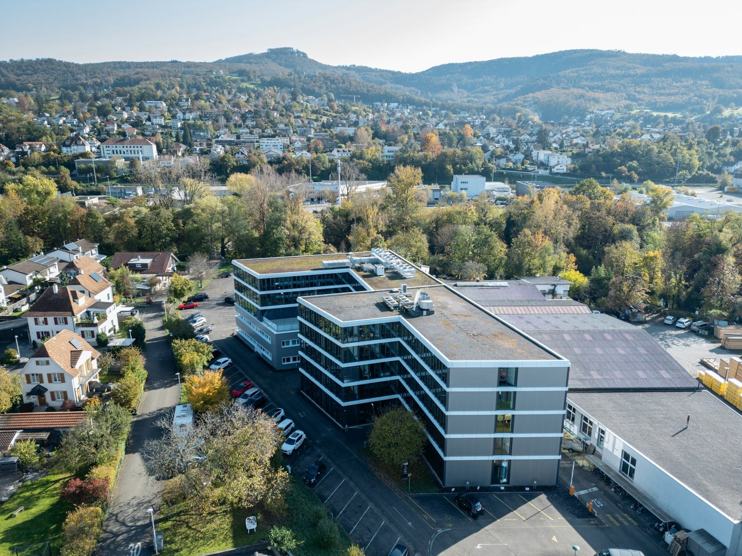 346m² office, photo 1 of 10