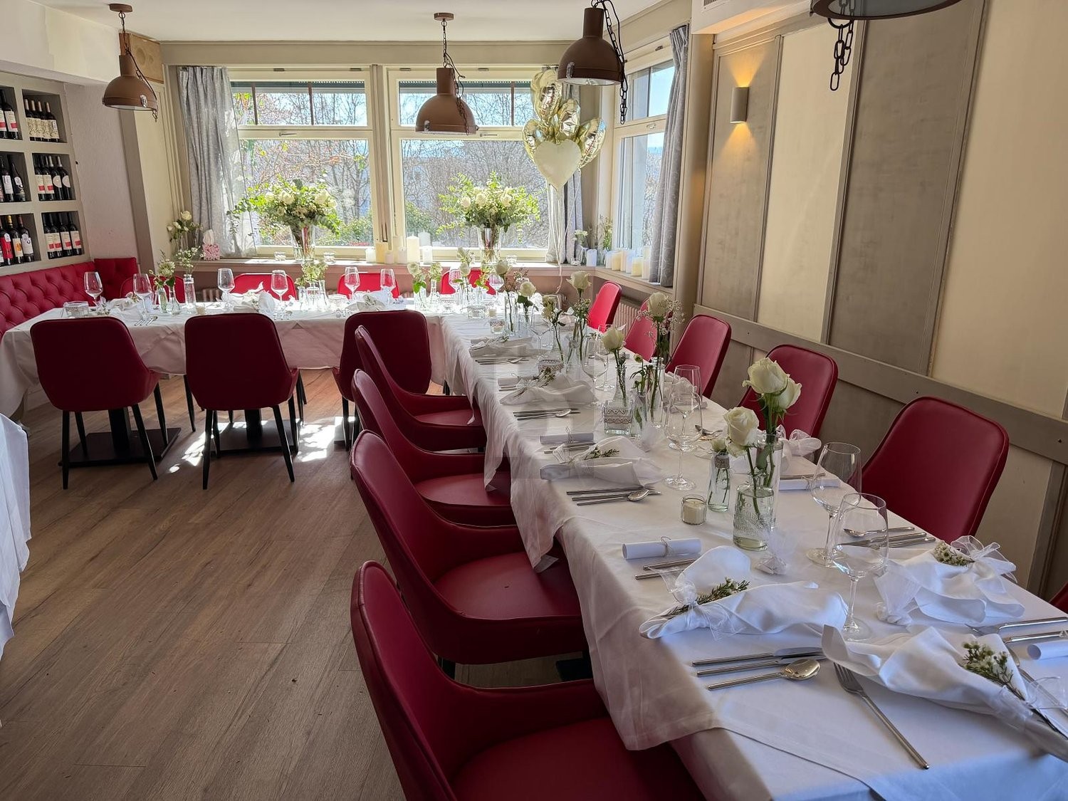 300m² restaurant, photo 1 of 4