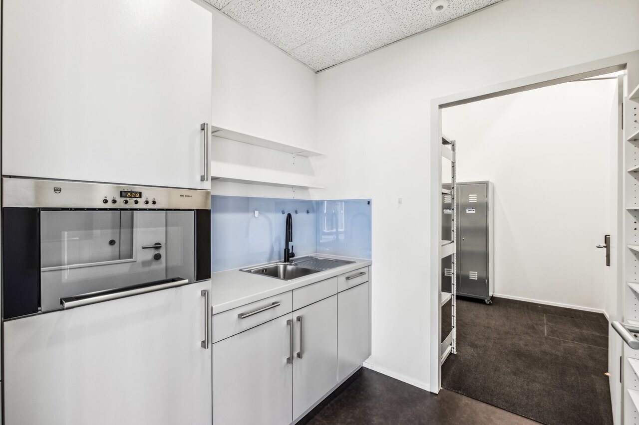 426m² office, photo 6 of 7