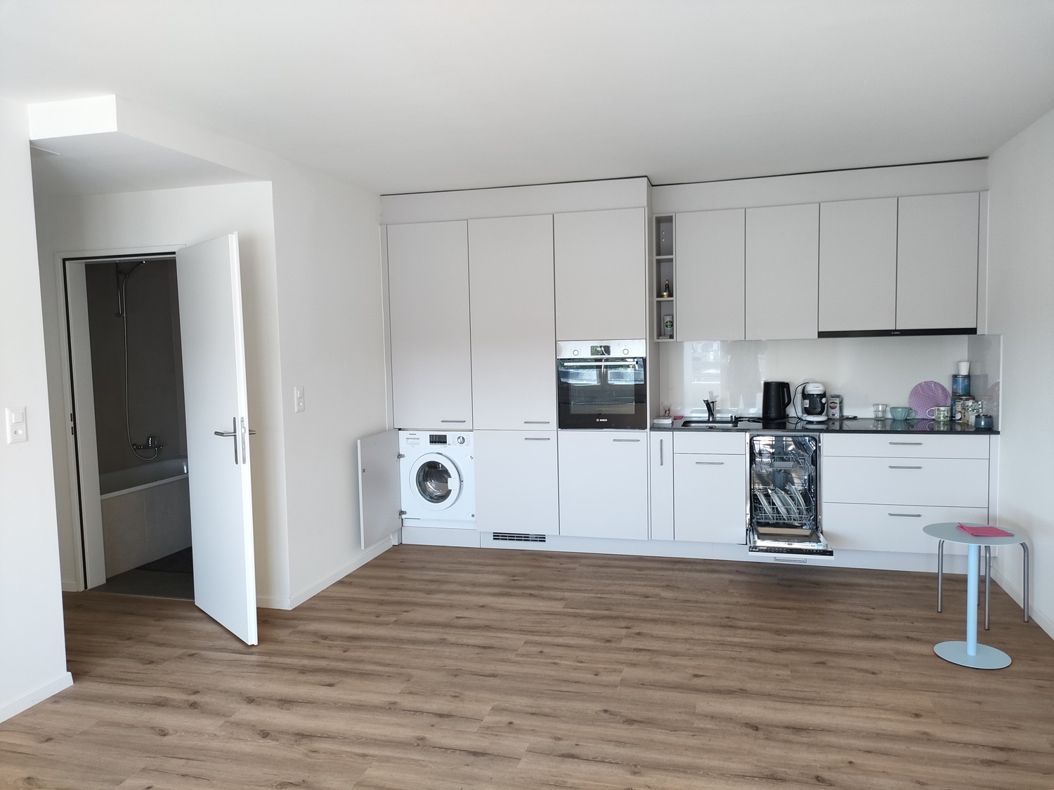 2 rooms apartment, photo 1 of 3