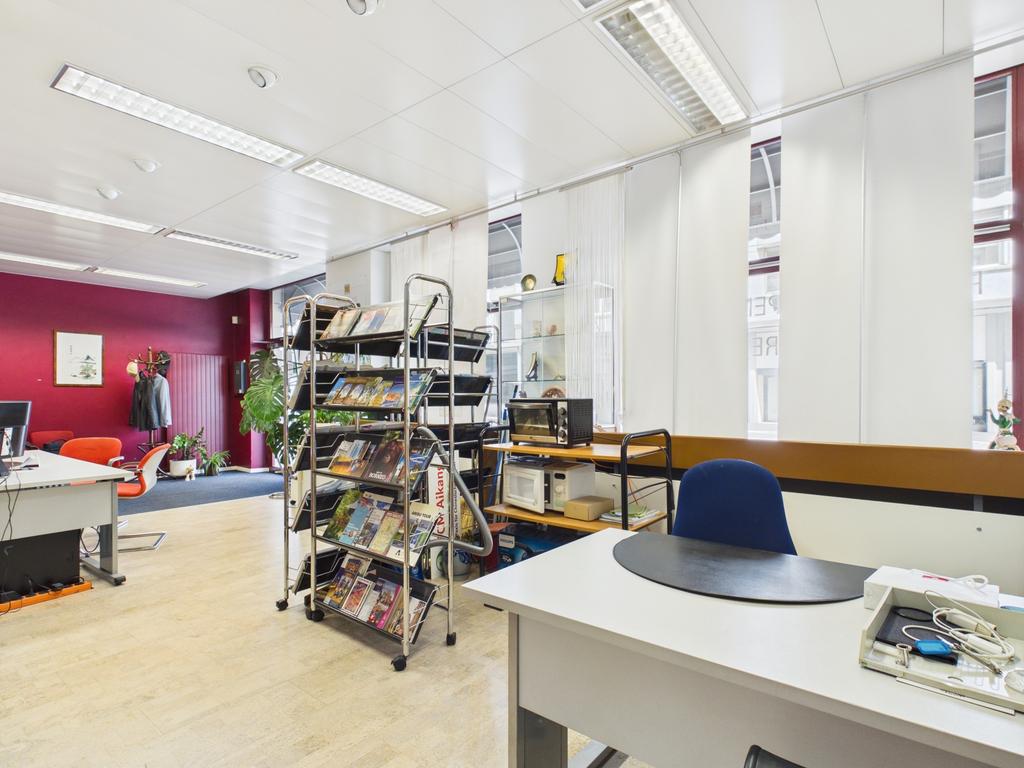 77m² shop, photo 4 of 8
