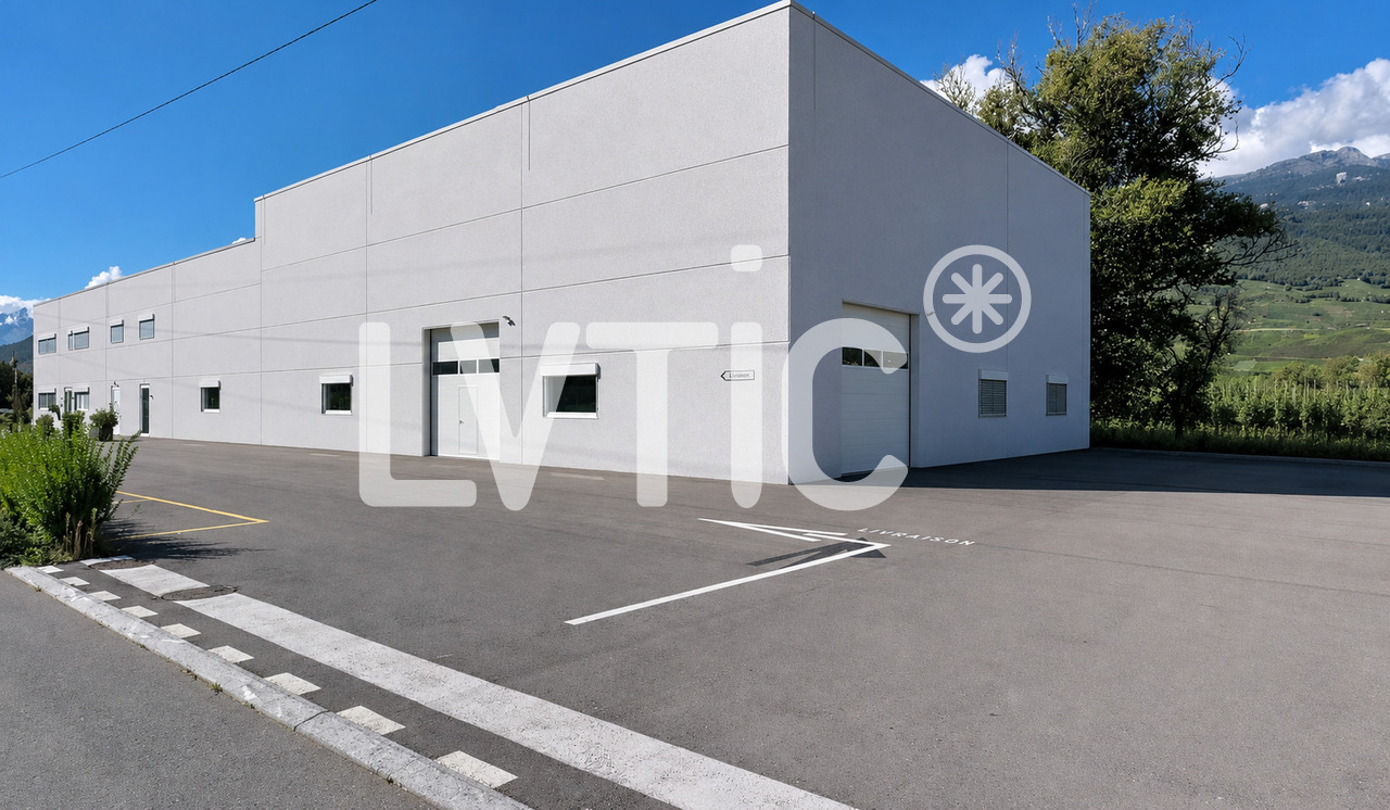 1560m² industrial object