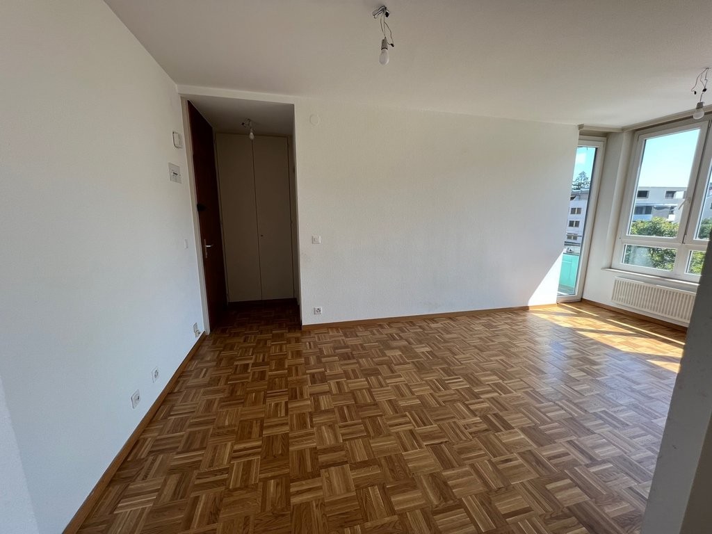 3 rooms apartment, photo 2 of 6