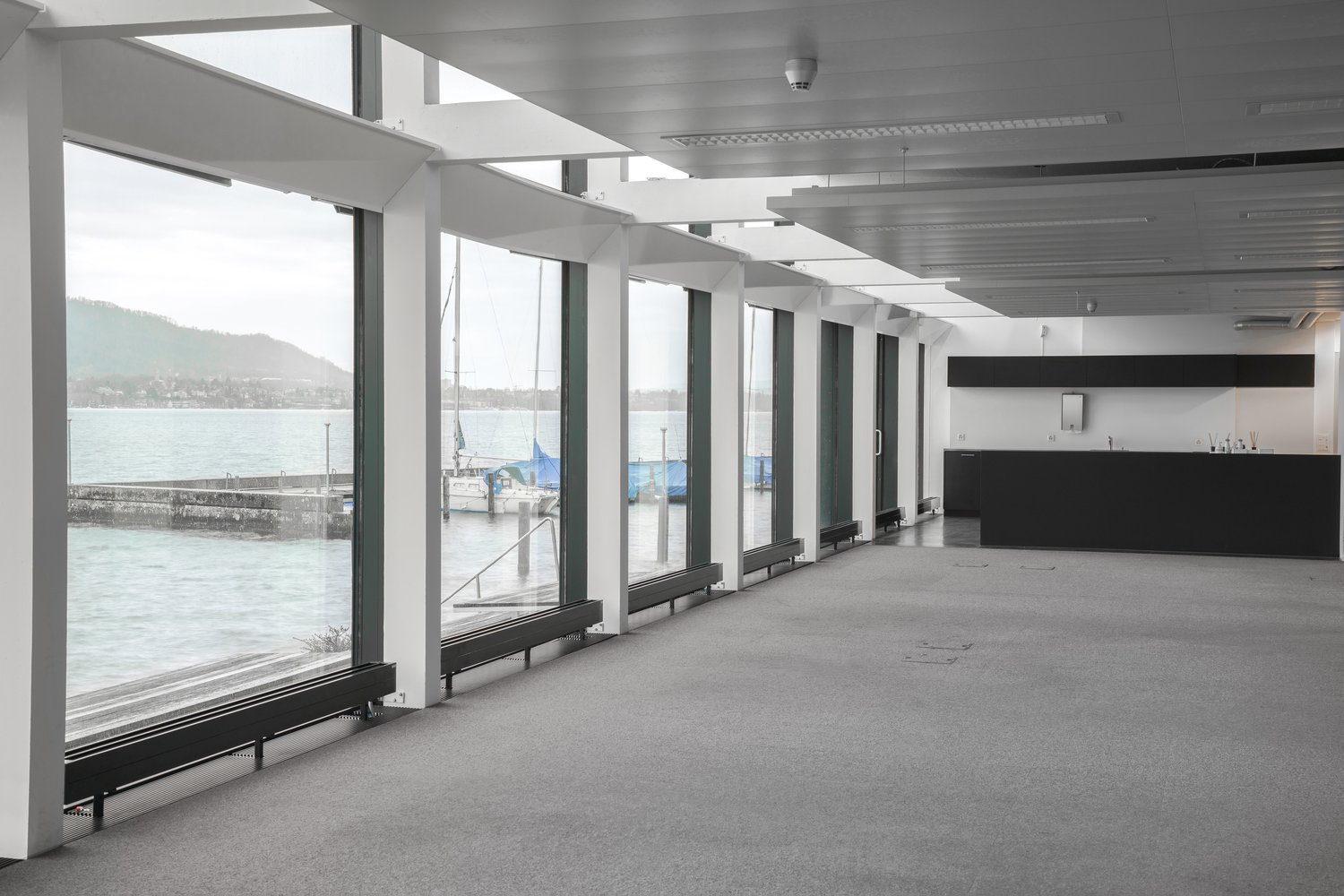 1840m² office, photo 4 of 10