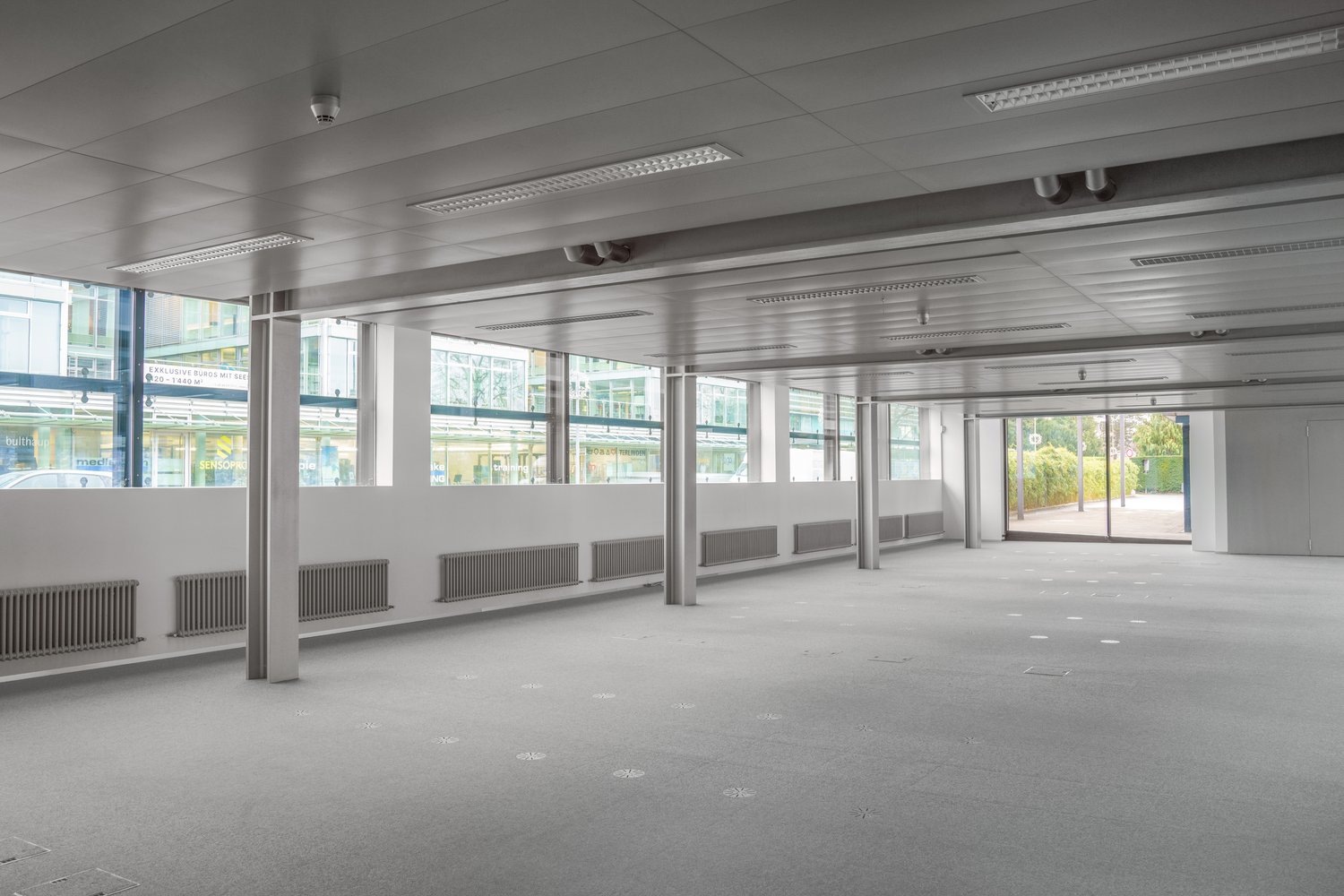 1840m² office, photo 3 of 10