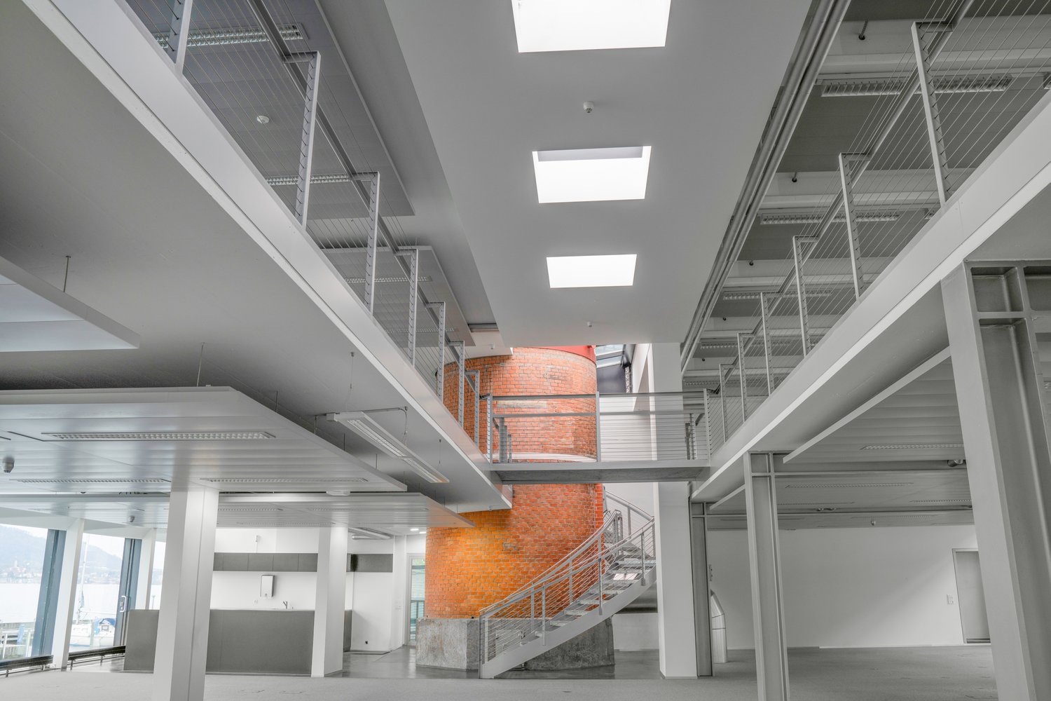 1840m² office, photo 8 of 10