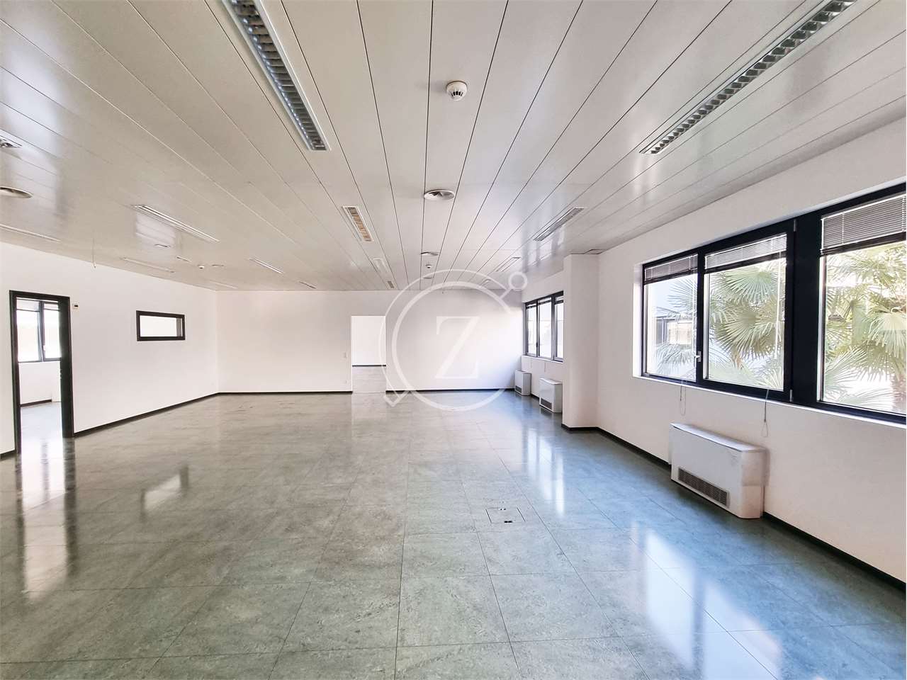 Office, photo 1 of 5
