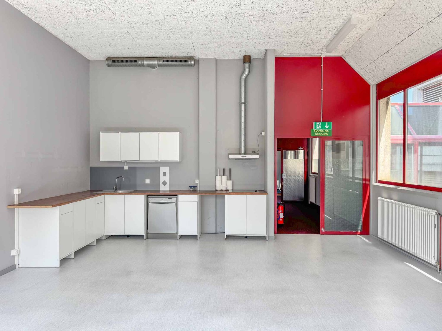 365m² commercial, photo 3 of 10