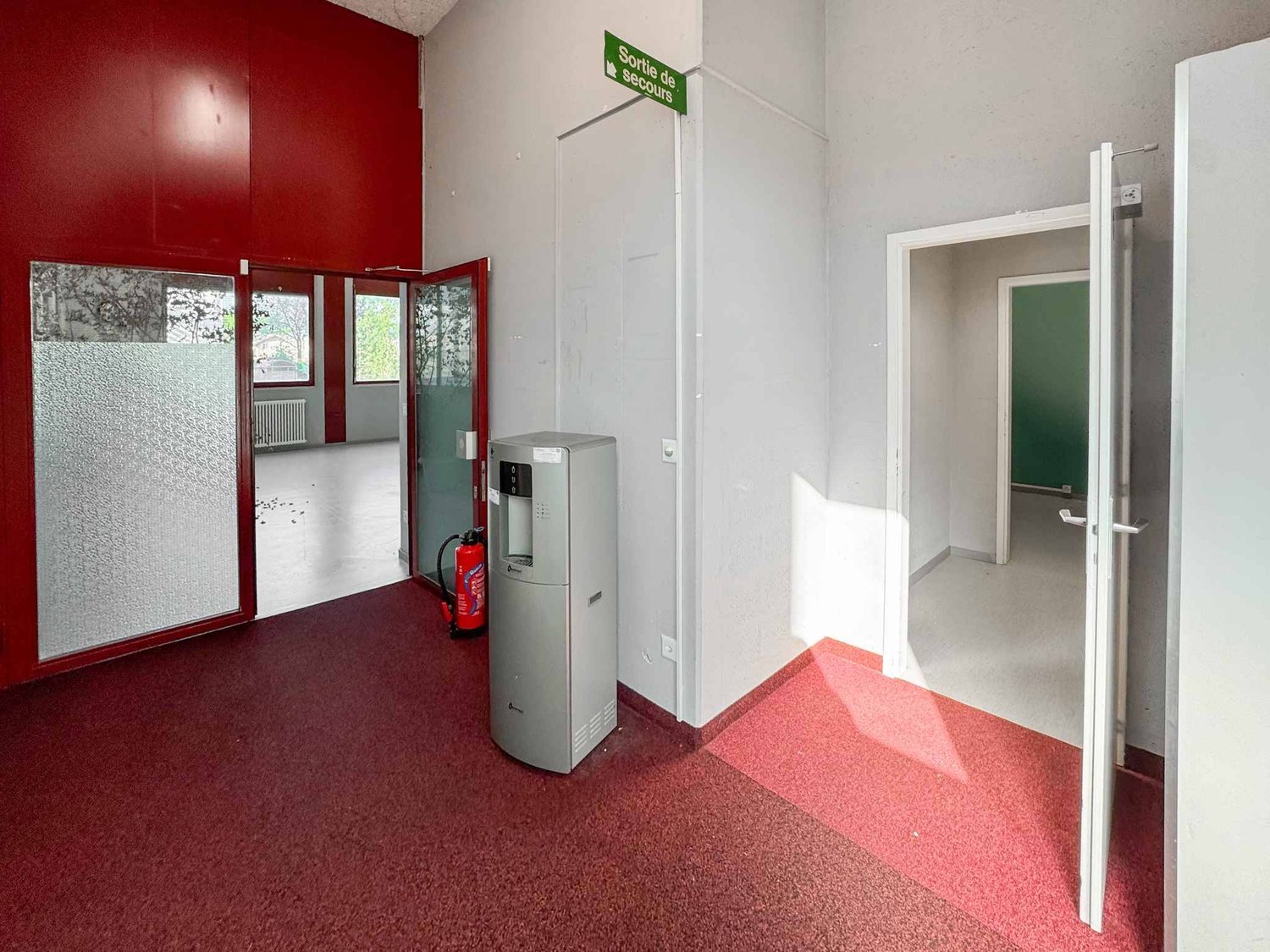 365m² commercial, photo 9 of 10