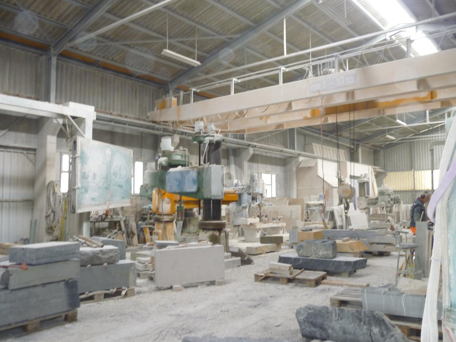 297m² industrial object, photo 4 of 4