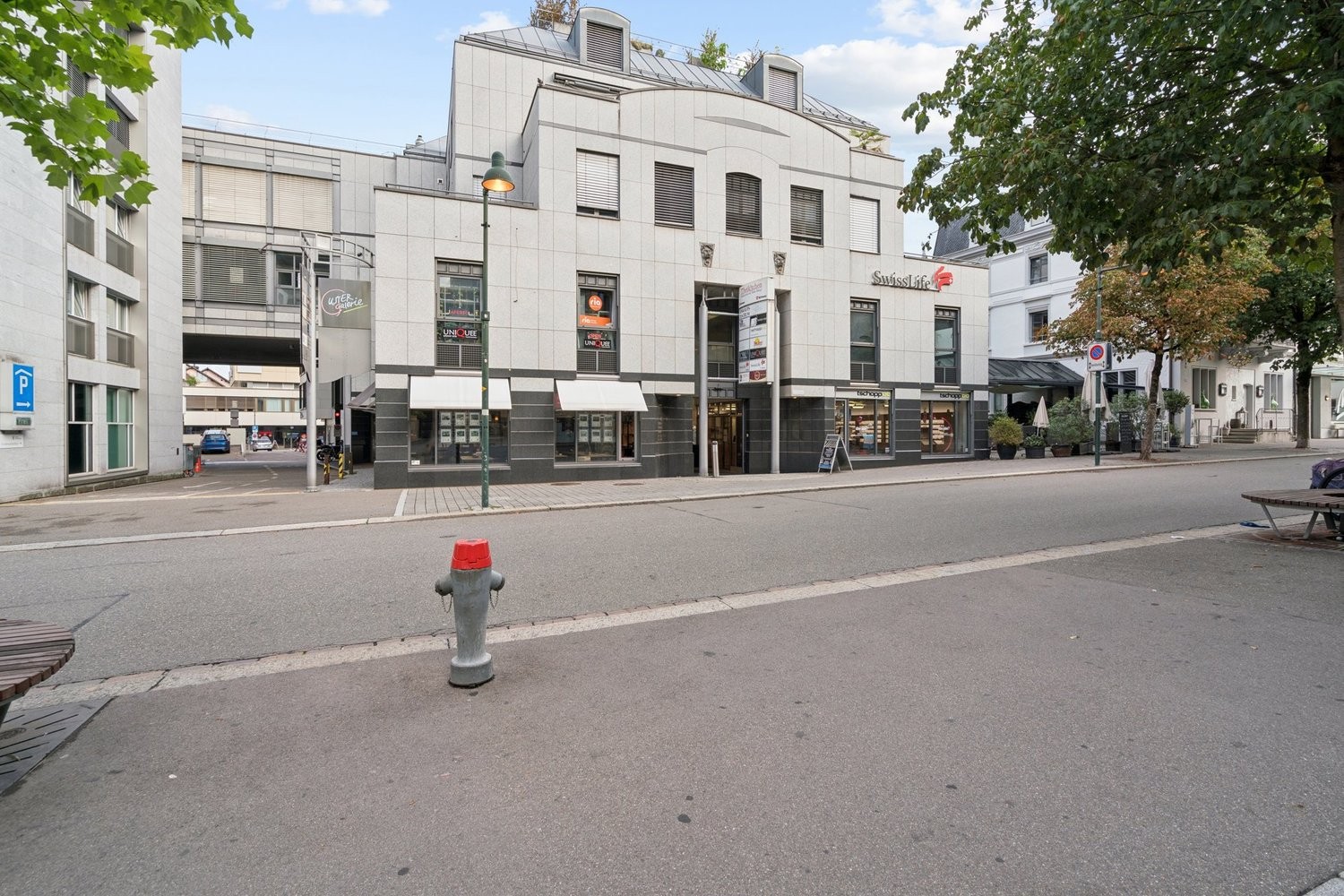72m² shop, photo 1 of 10