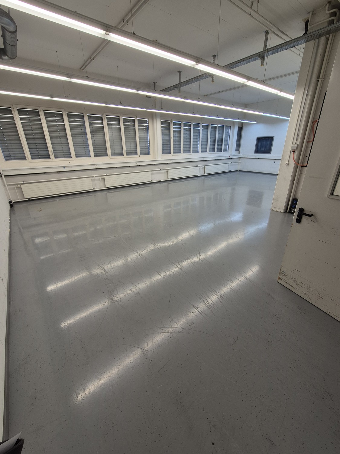 730m² storage room, photo 4 of 5