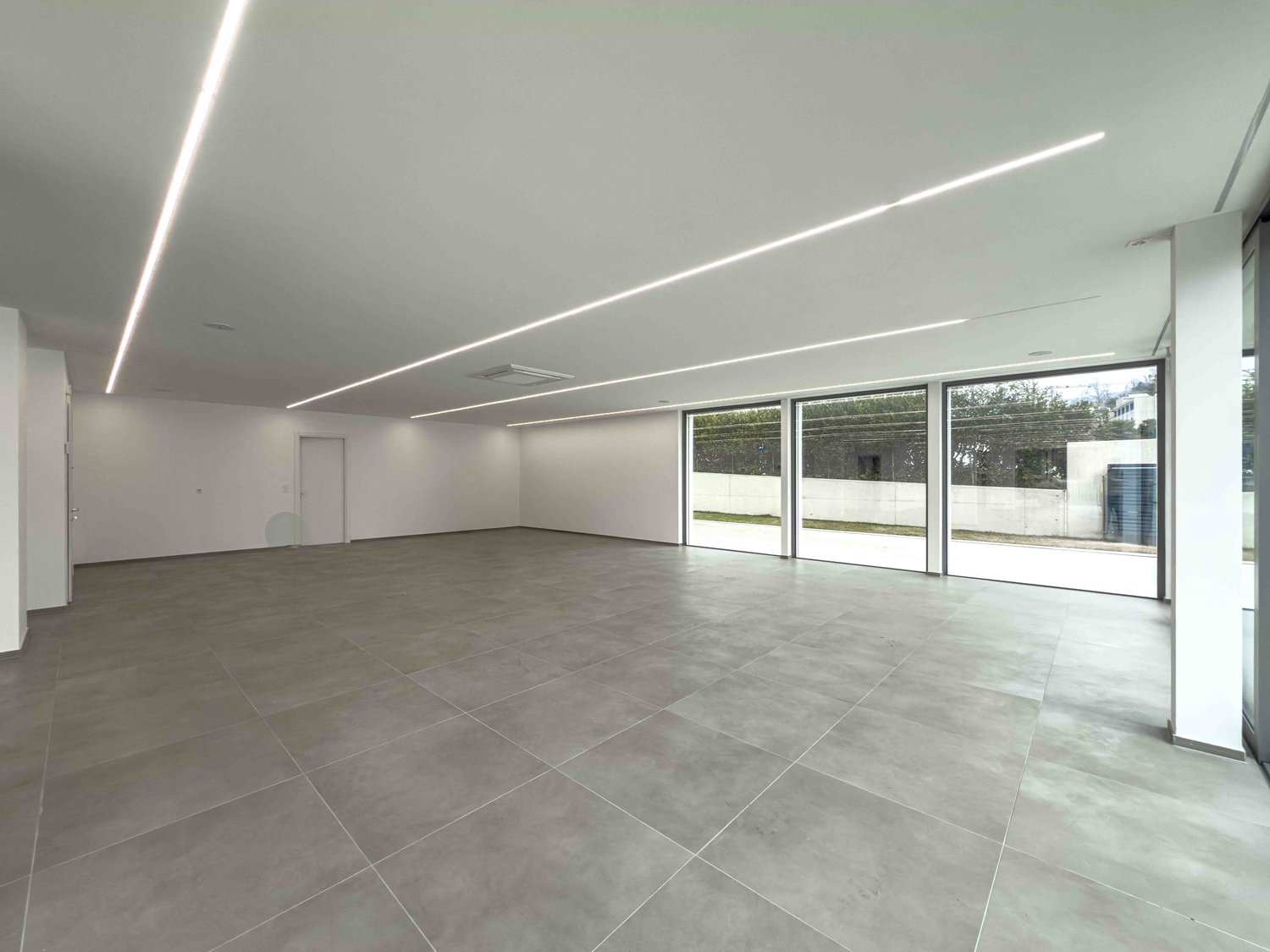Magasin de 101m²