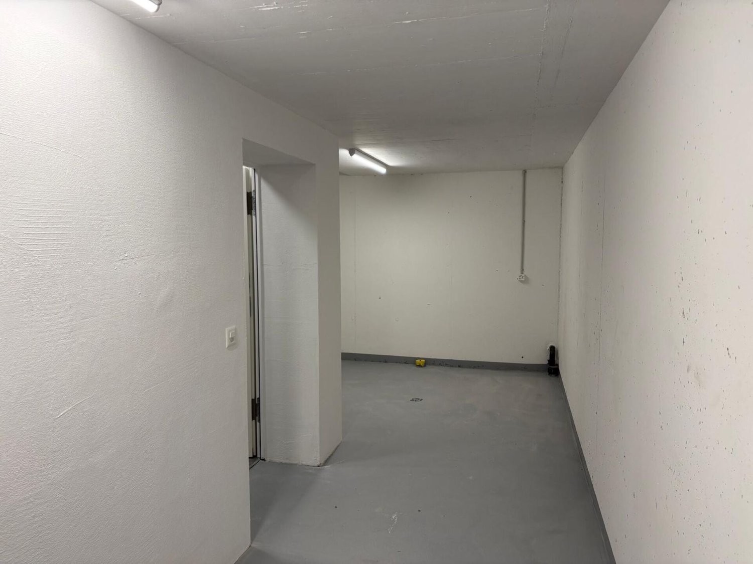Storage room, photo 4 of 8
