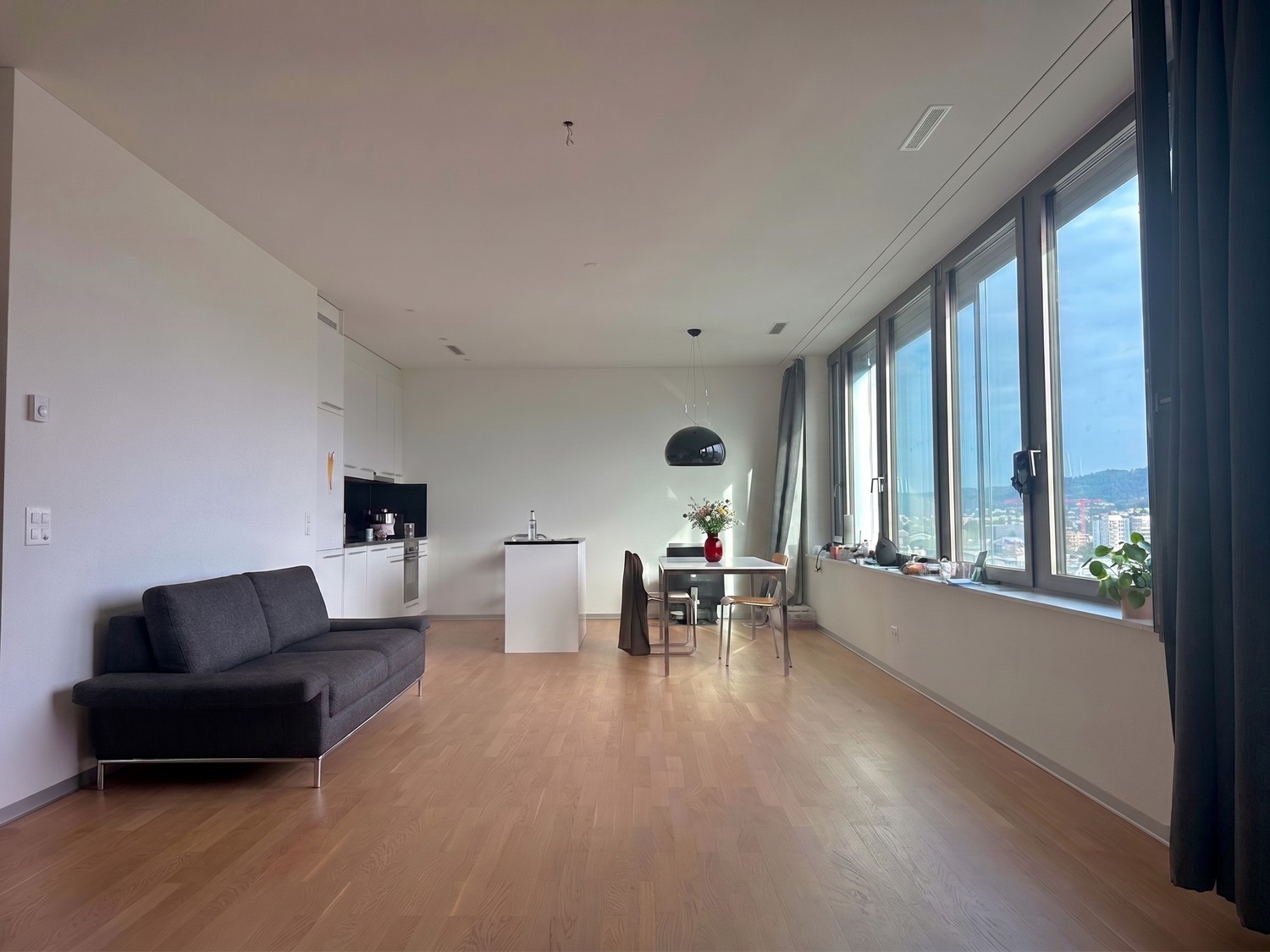 1 room apartment, photo 1 of 6