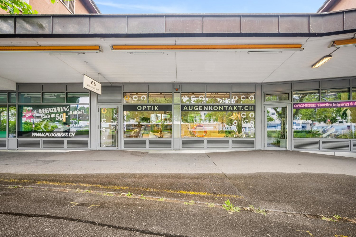 200m² commercial, photo 2 of 10