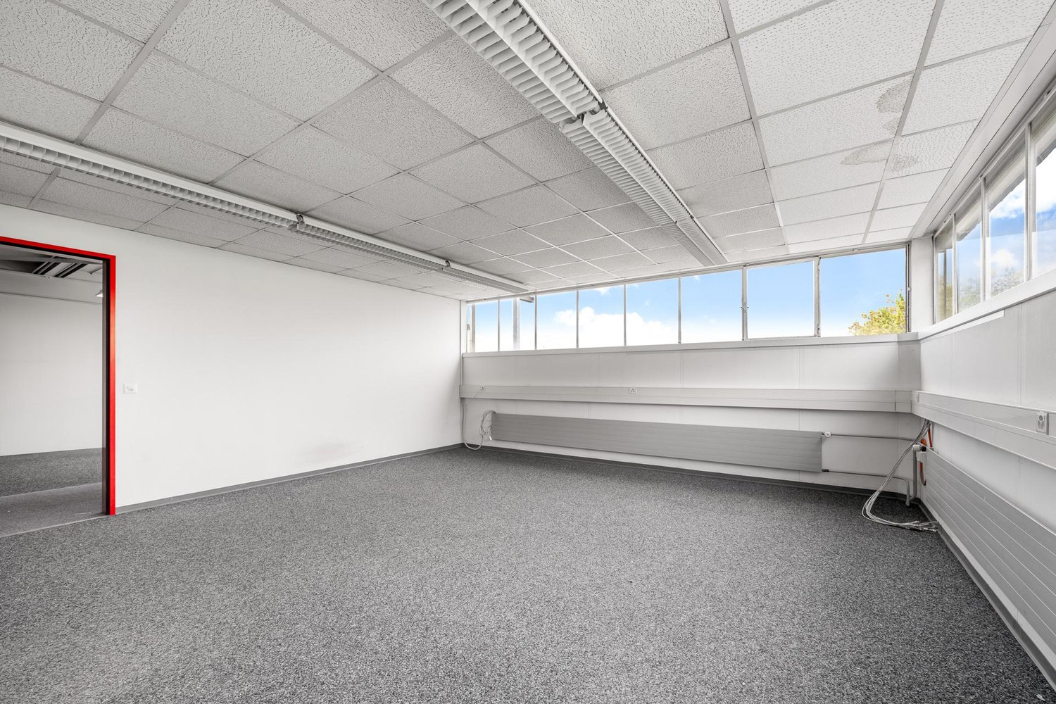 572m² commercial, photo 5 of 10