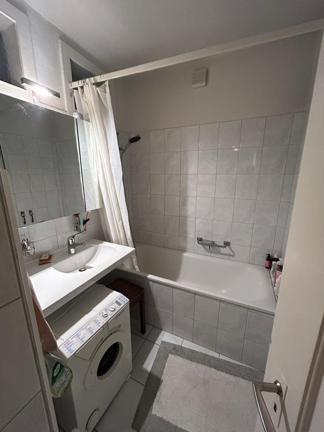 Room in a shared flat, photo 6 sur 8