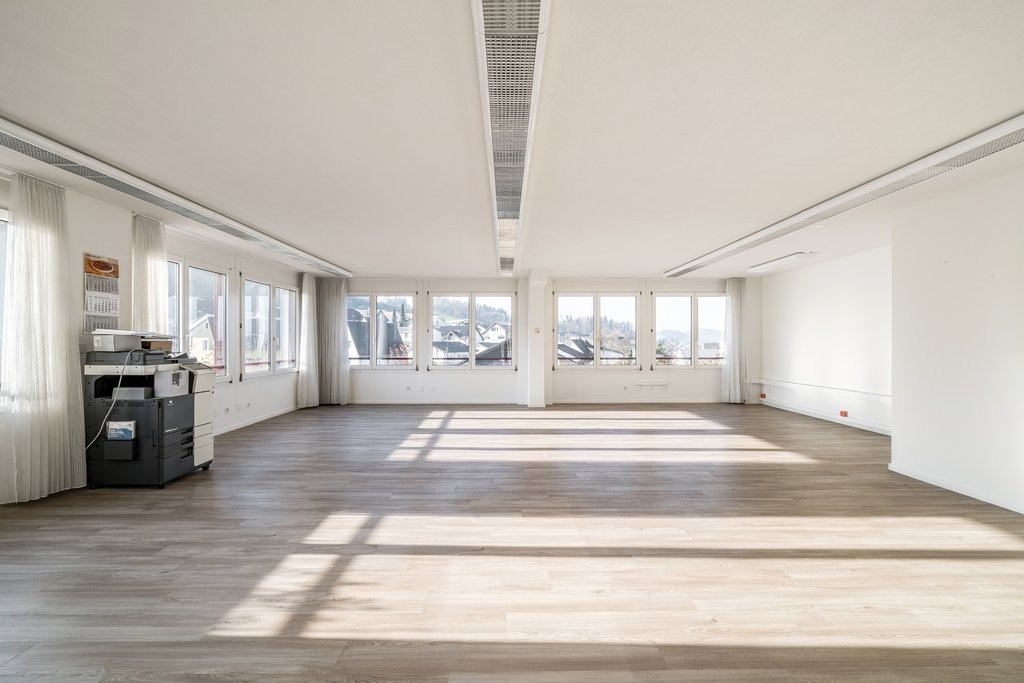 115m² office