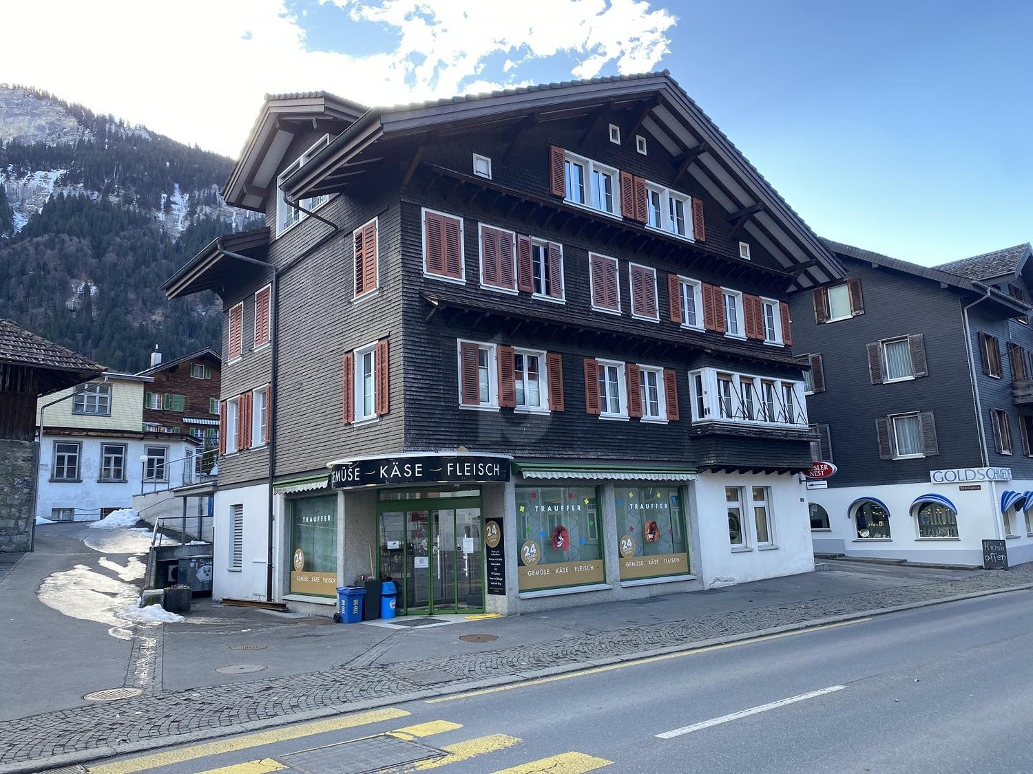 Atelier di 200m²