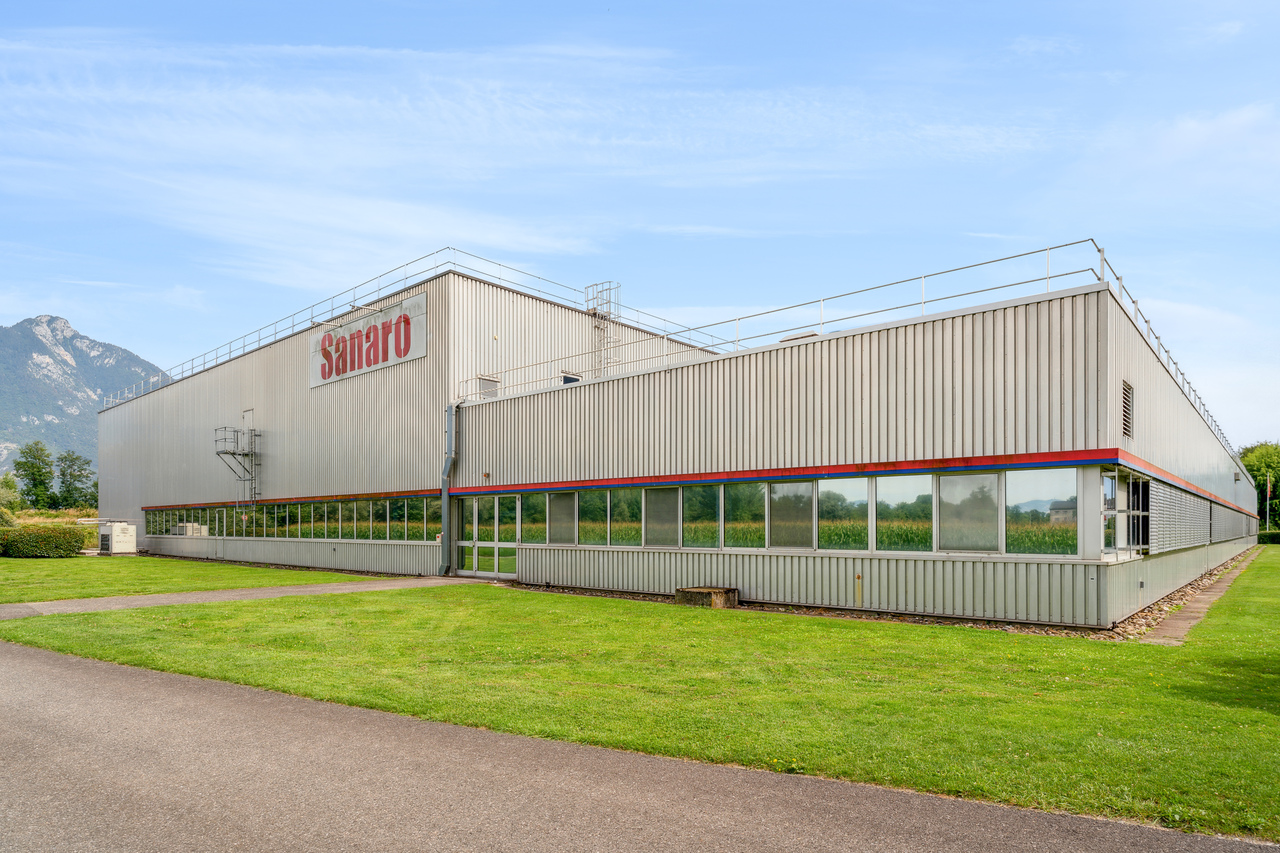 8400m² industrial object, photo 9 of 10