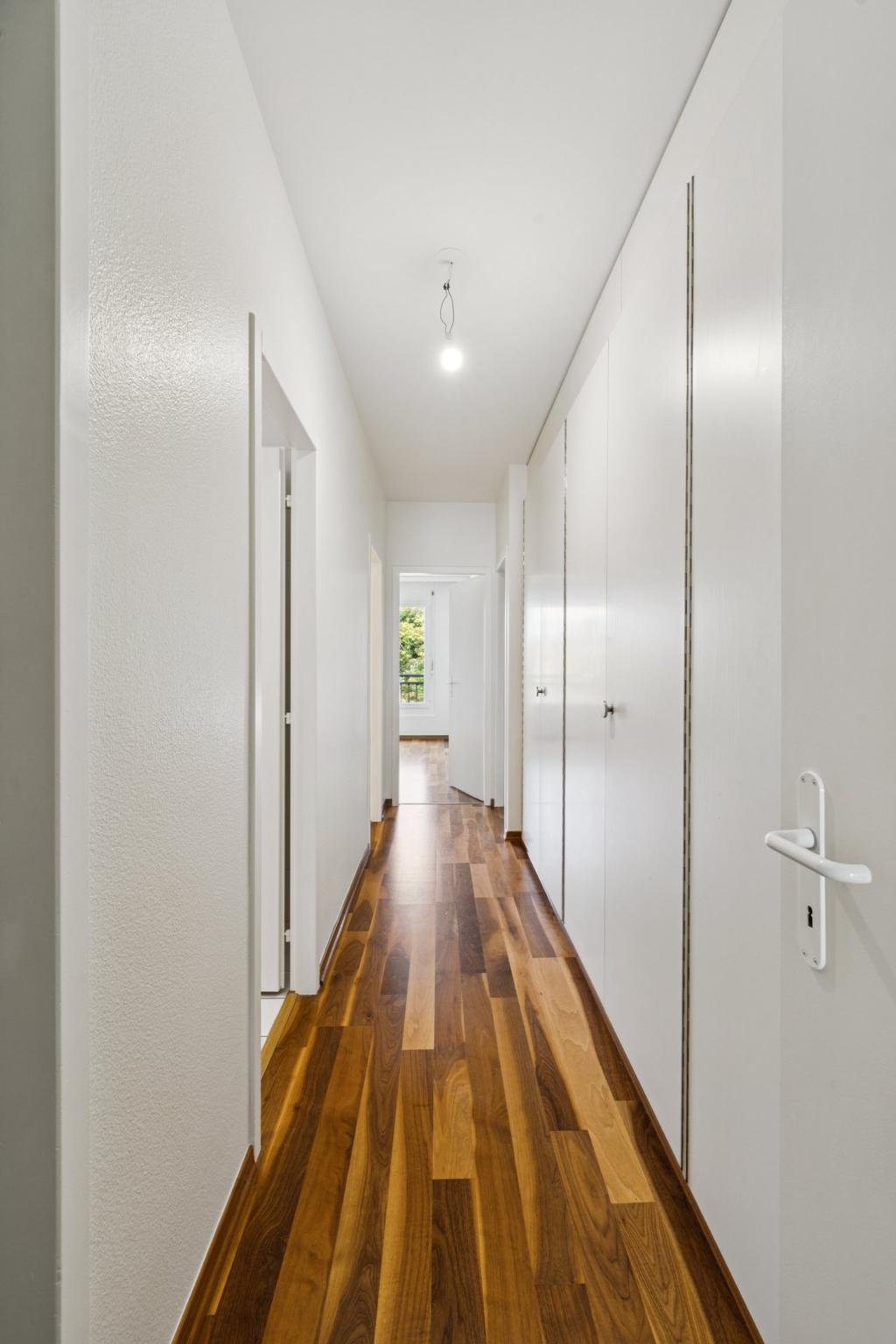 4 rooms apartment, photo 6 of 10
