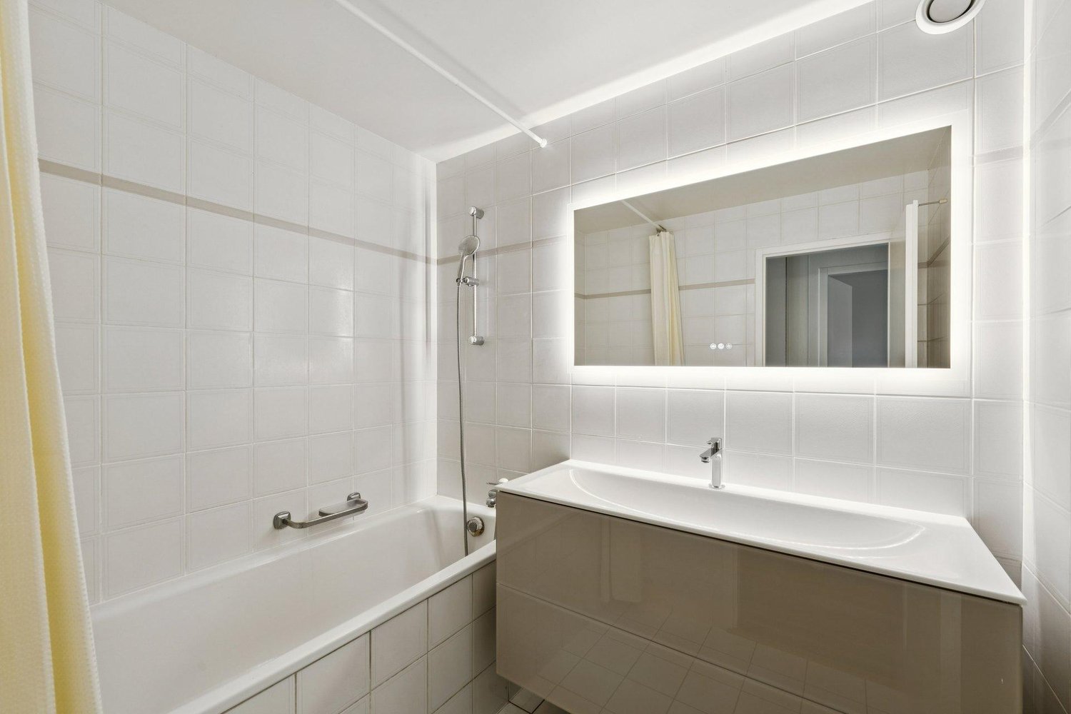 4 rooms apartment, photo 10 of 10