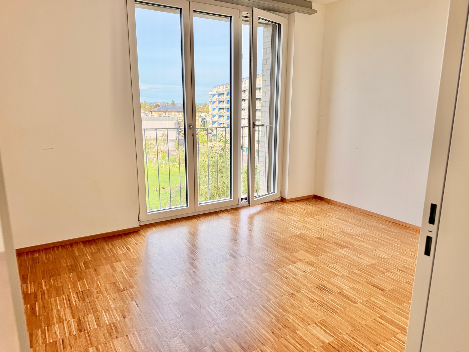 1 room apartment, photo 1 of 8