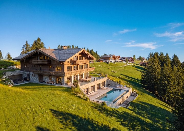 10033m² building land, photo 1 of 8