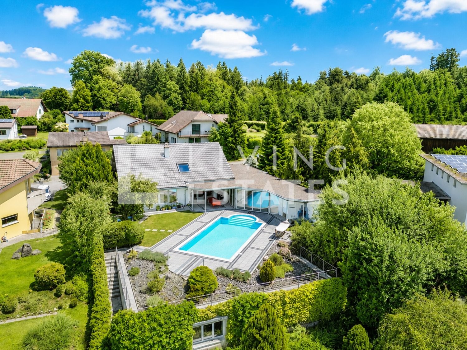 8 ½ pièces maison individuelle