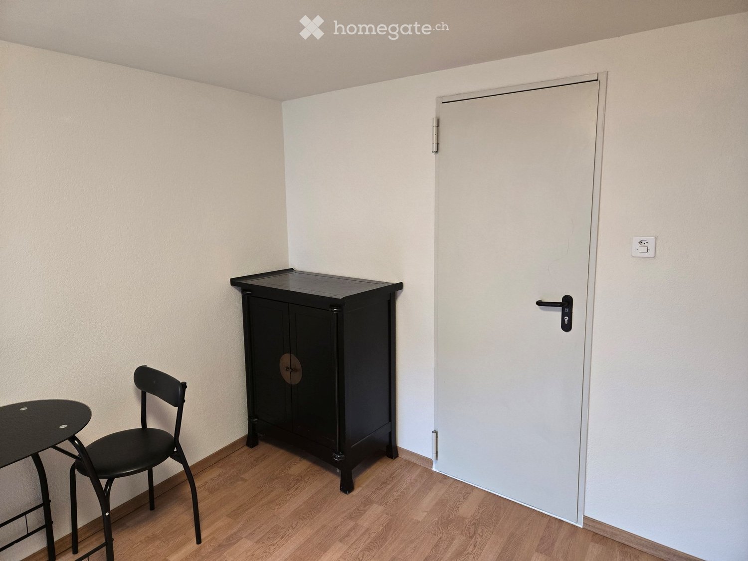 1 room single room