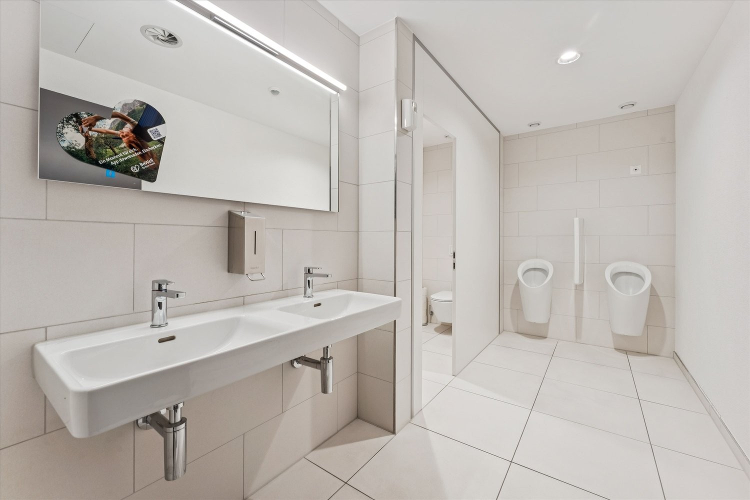 613m² office, photo 3 of 10