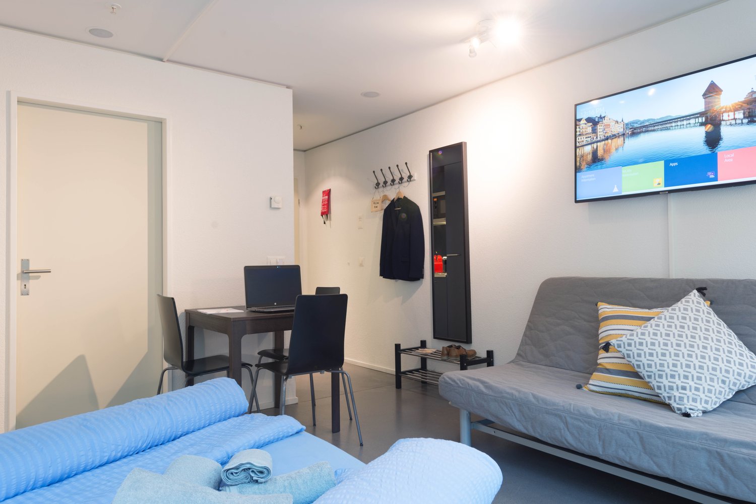 1 room furnished flat