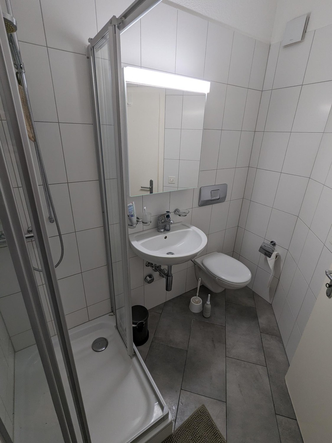 Chambre dans un appartement partagé