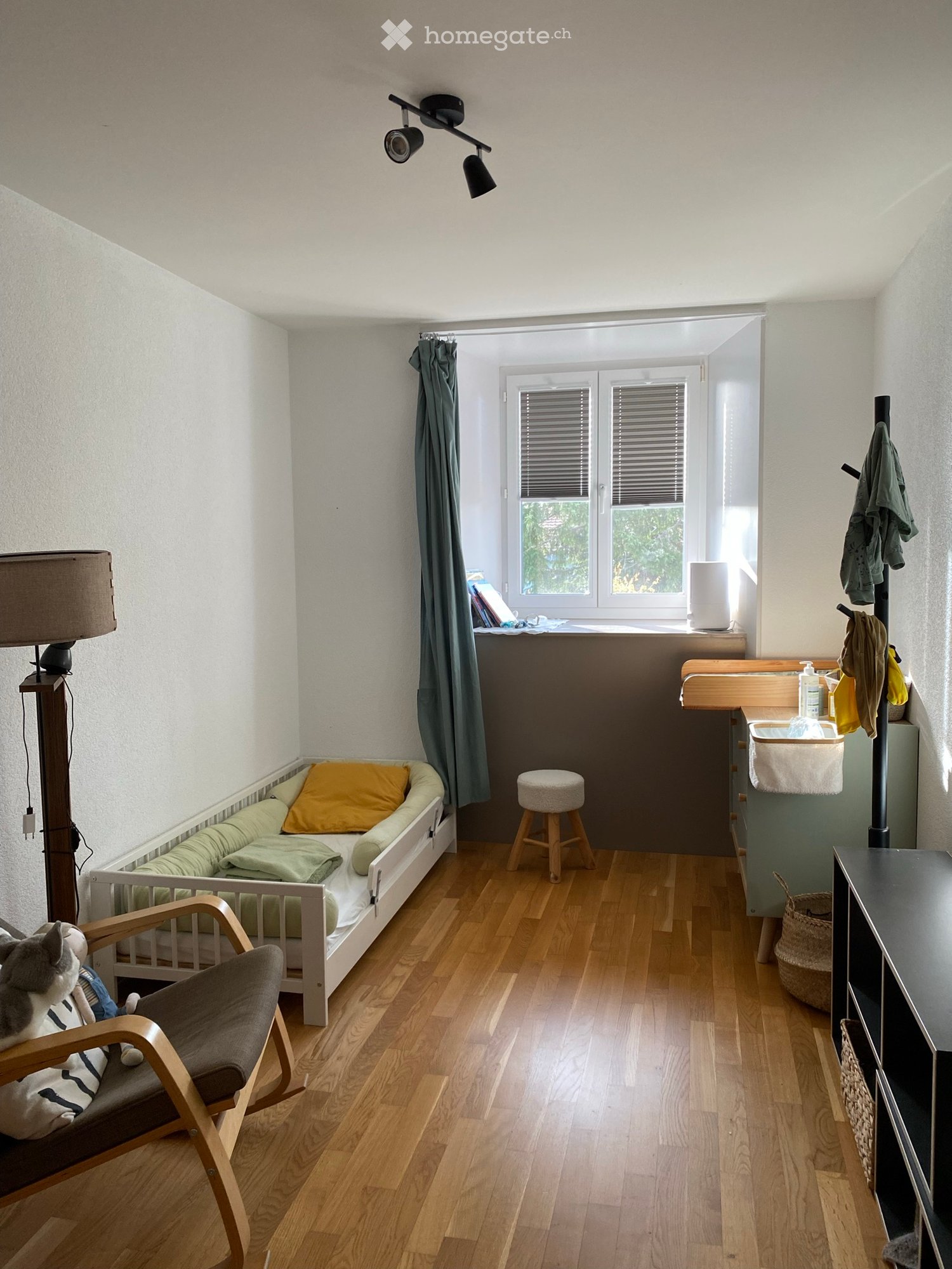 5 rooms apartment