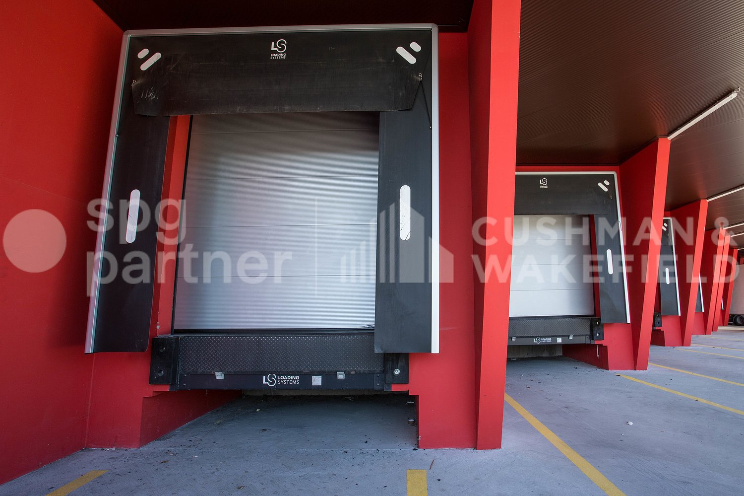 6500m² storage room, photo 7 of 10