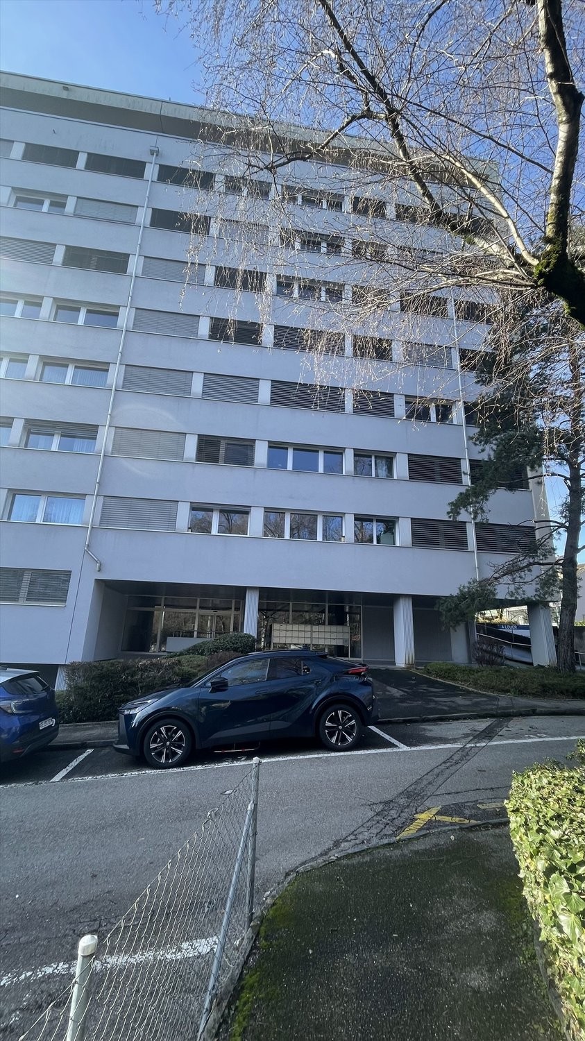 6 rooms apartment, photo 1 of 10
