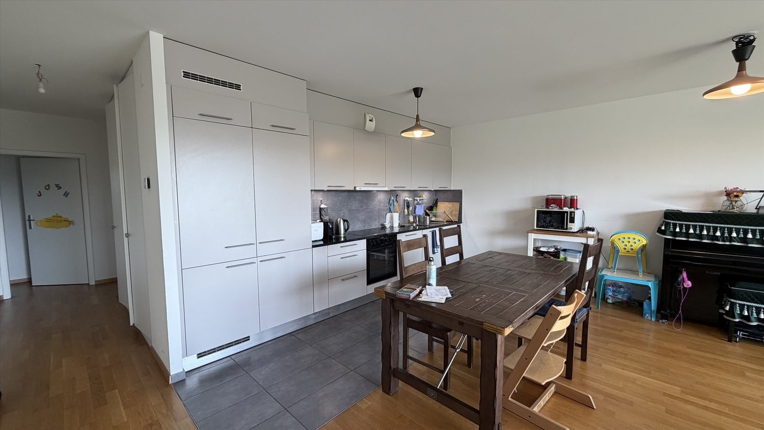 6 rooms apartment, photo 3 of 10