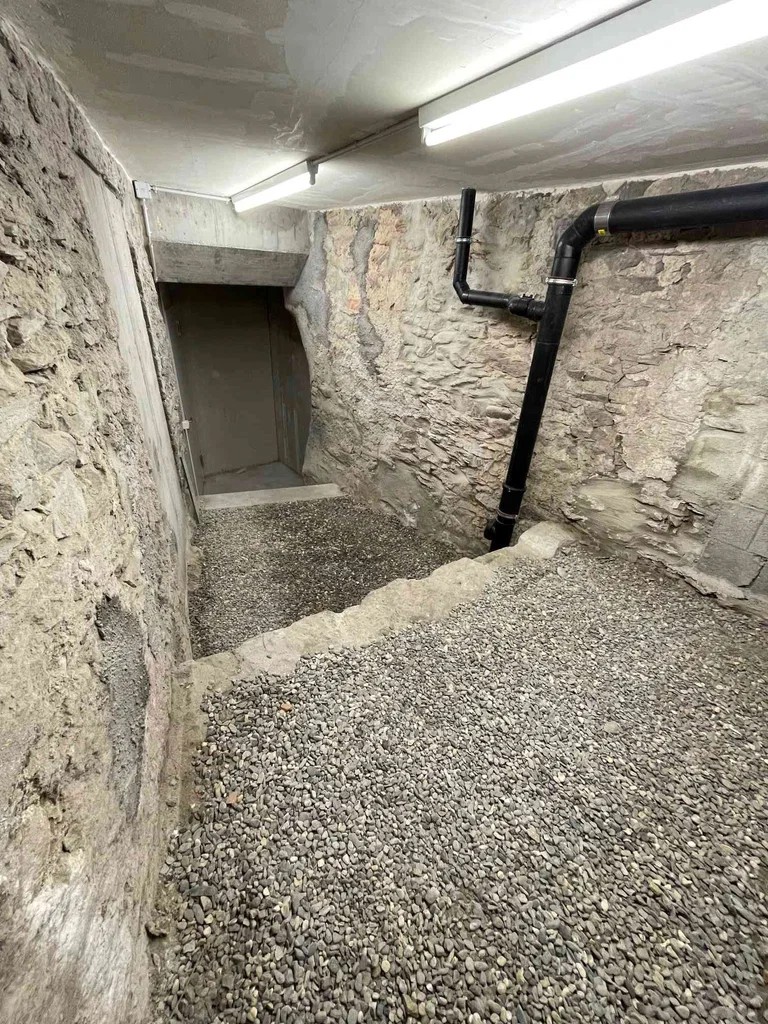 11m² commercial