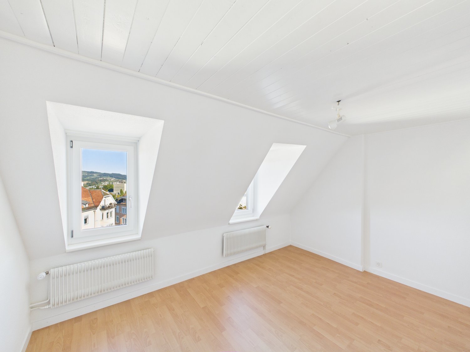 2 rooms roof flat